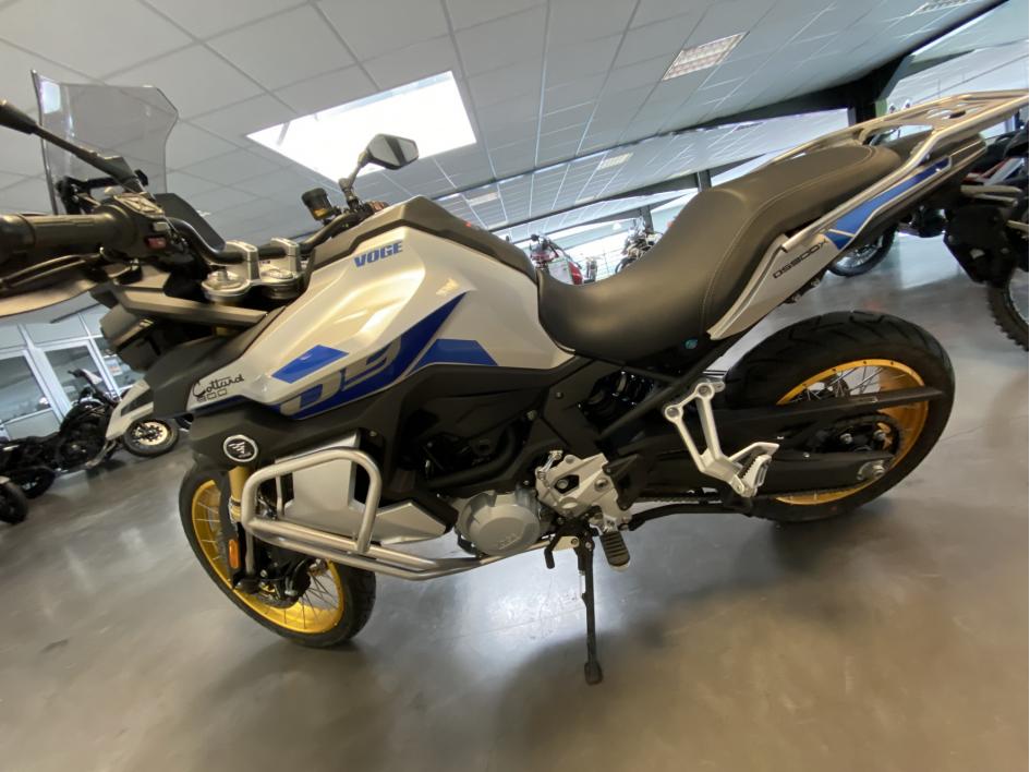 VOGE DS900X