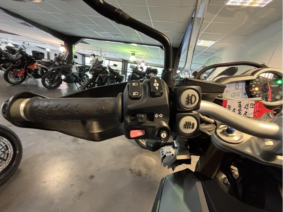 TRIUMPH TIGER 1200 EXPLORER