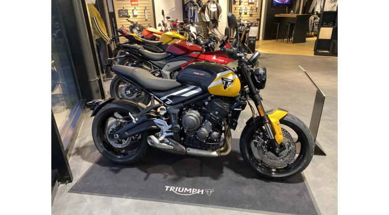 TRIUMPH TRIDENT 660