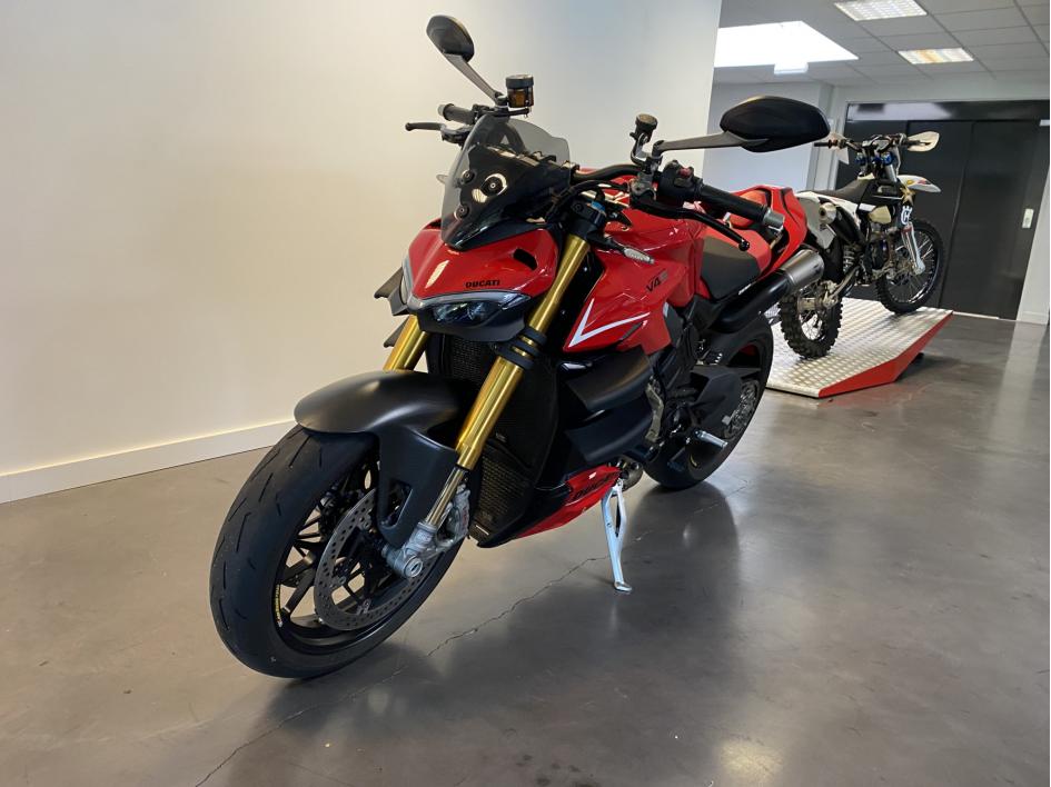 DUCATI STREETFIGHTER V4S