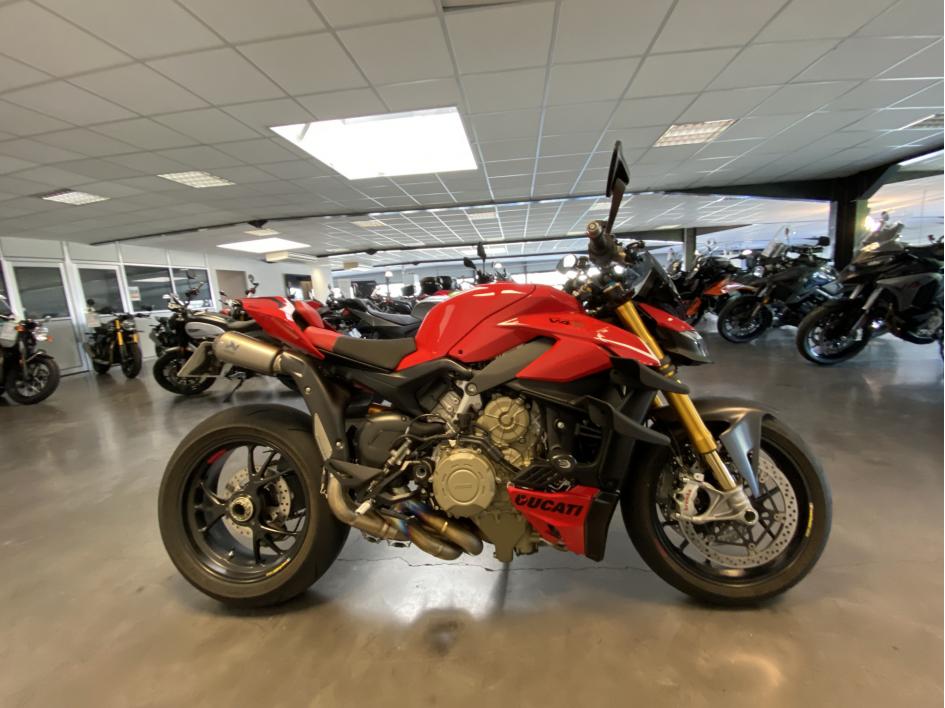 DUCATI STREETFIGHTER V4S