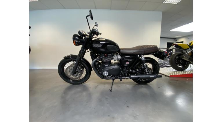 TRIUMPH Bonneville T120 Black